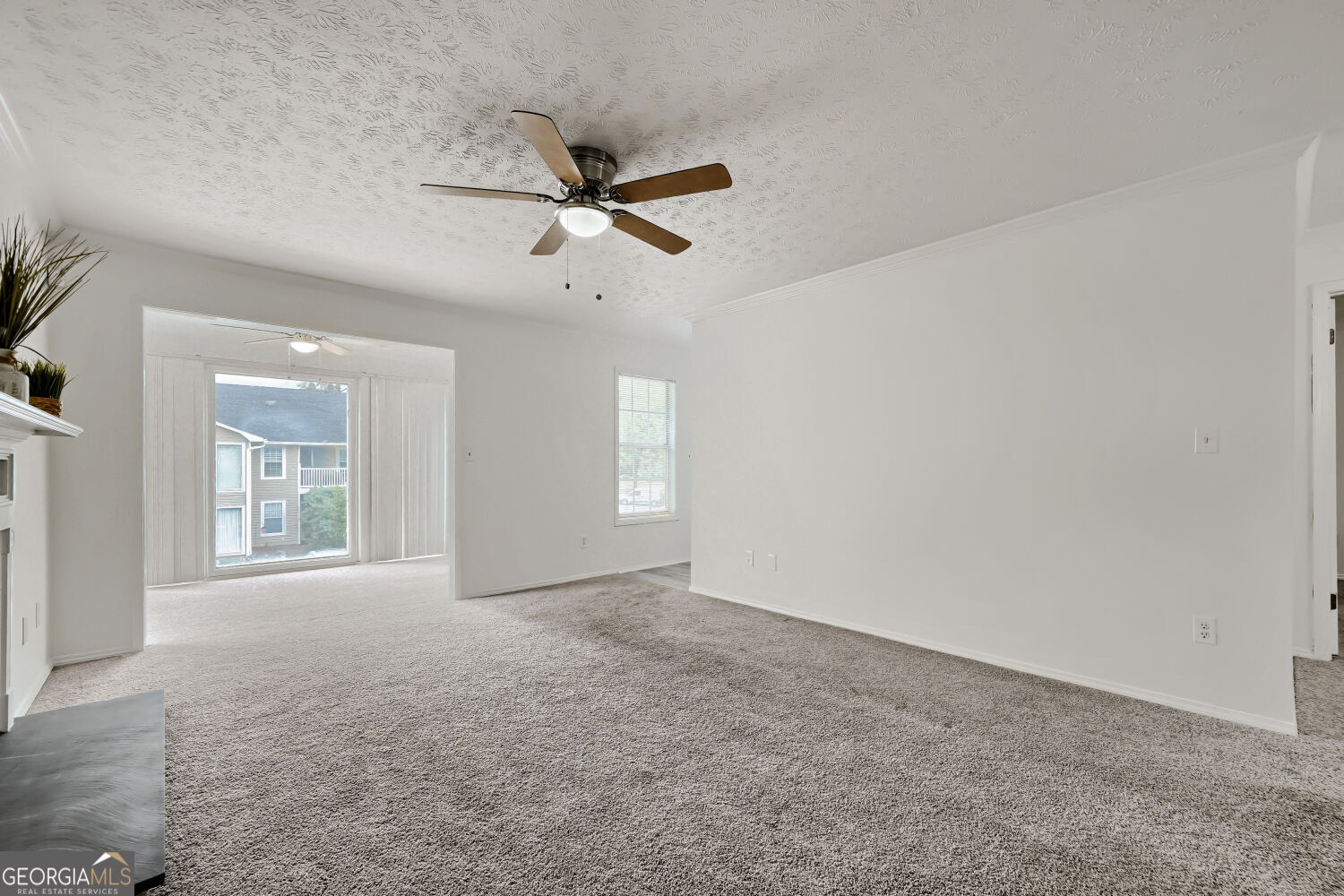 905 Augusta Drive Property Photo 5