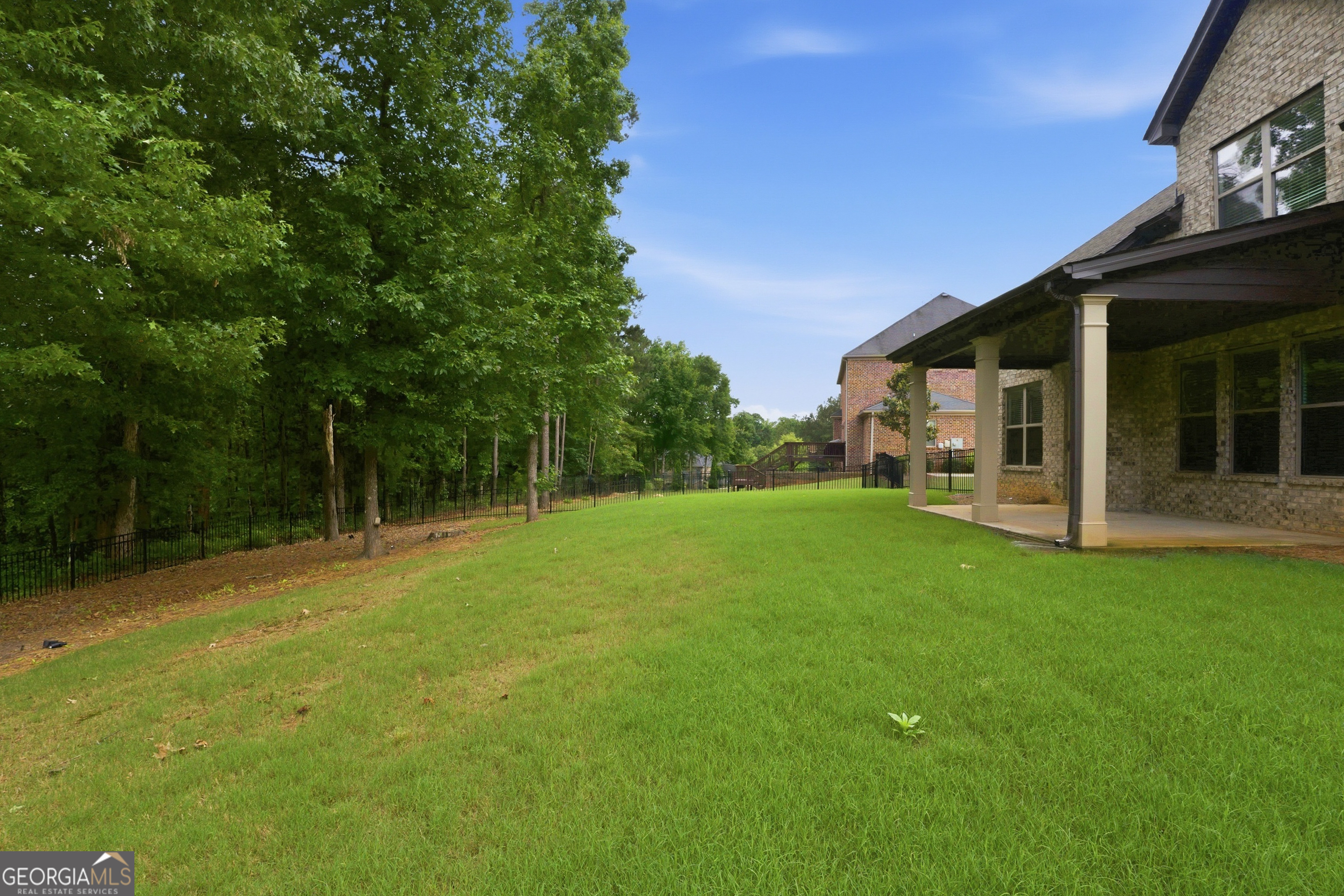 7112 Treveno Place Property Photo 36