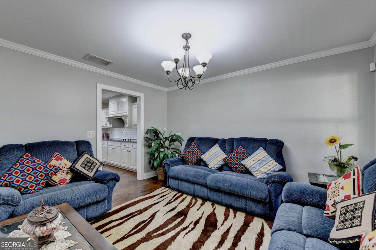 1755 Lark Trail Property Photo 8