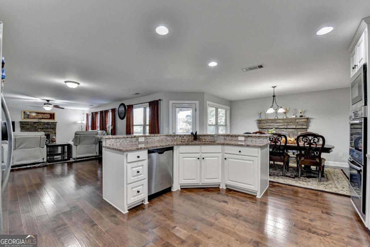 1755 Lark Trail Property Photo 10