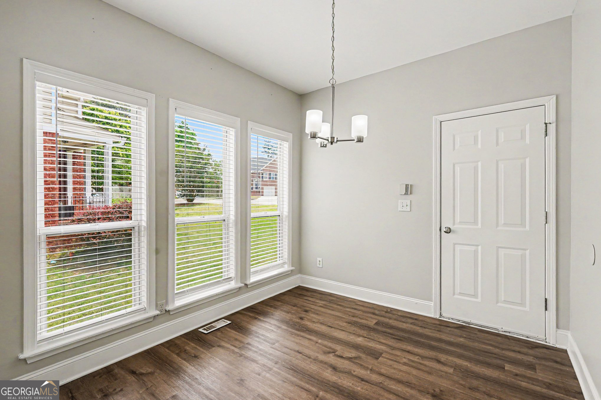 2642 Ambria Drive Property Photo 14