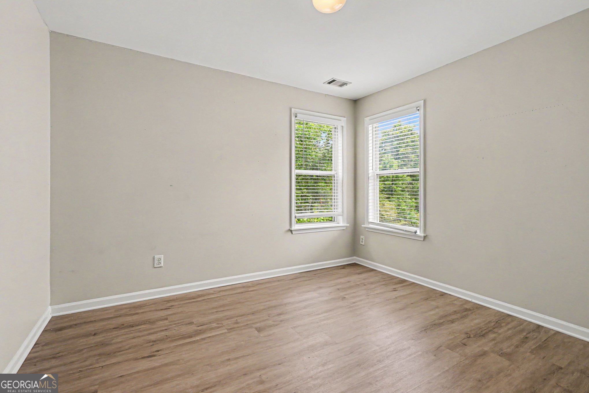 2642 Ambria Drive Property Photo 18