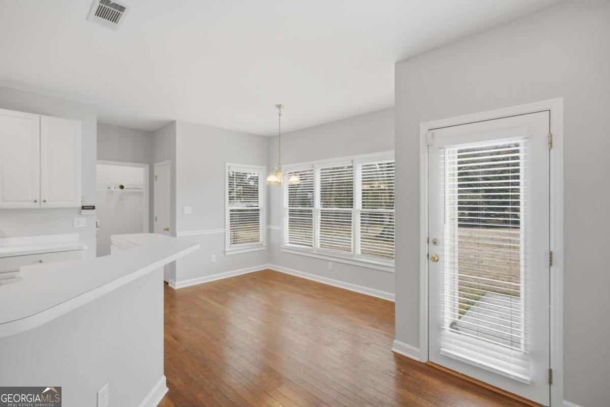 2650 Cobblestone Drive Property Photo 12