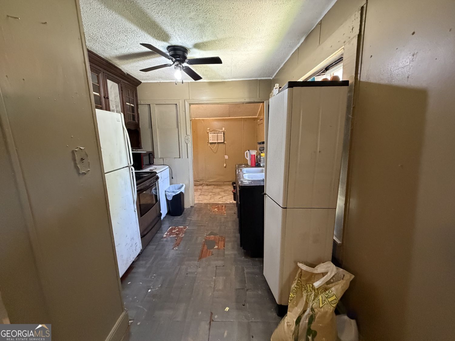 1067 Desota Street Property Photo 7