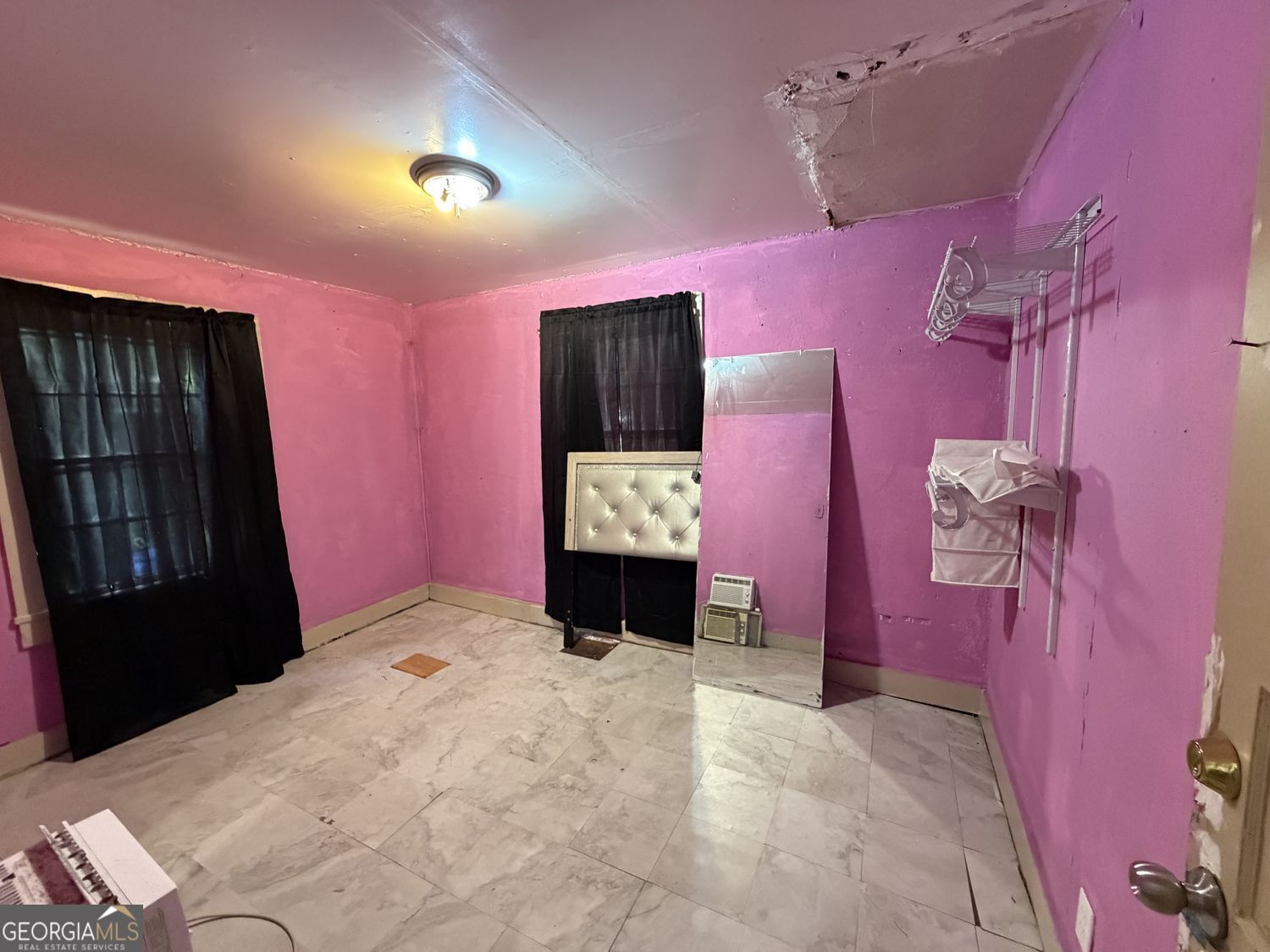 1067 Desota Street Property Photo 9