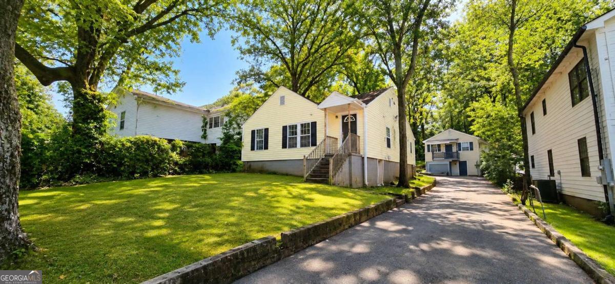1591 Woodland Avenue Se Property Photo 1