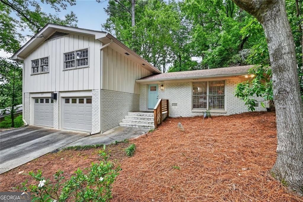 2037 Longview Way Property Photo 18