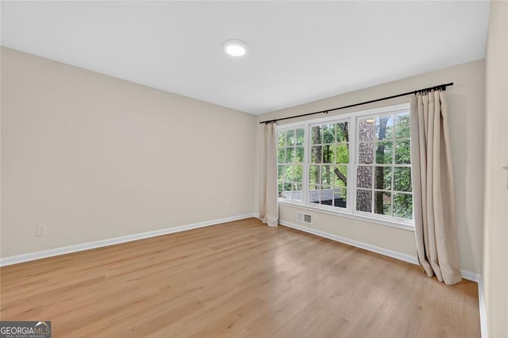 2037 Longview Way Property Photo 19