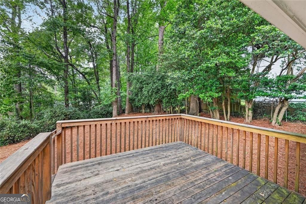 2037 Longview Way Property Photo 25