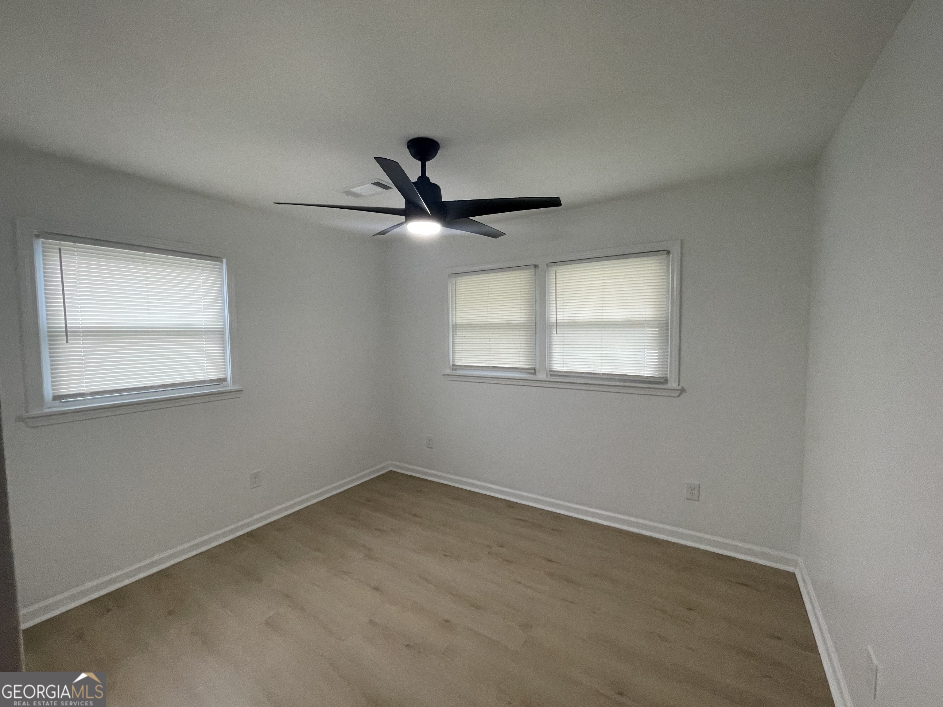 500 Hutchens Road Se Property Photo 35
