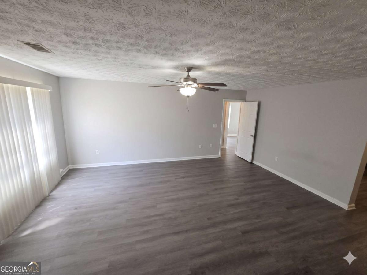 3054 Fields Drive Property Photo 2