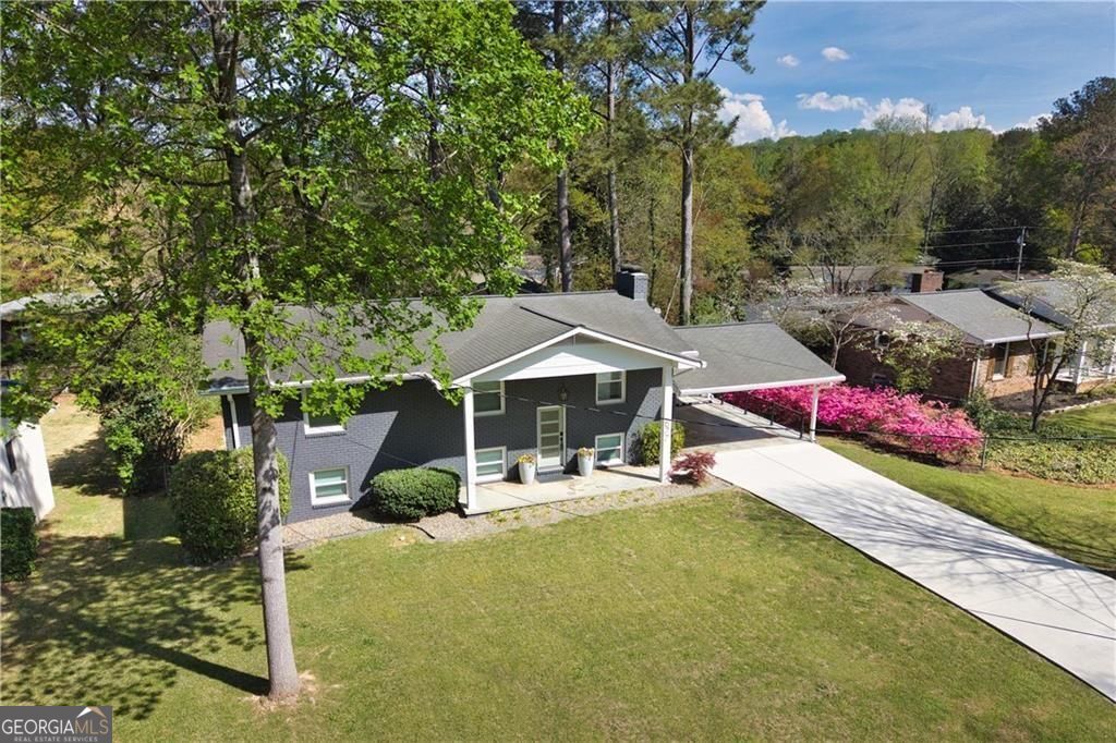 677 Hillandale Circle Sw Property Photo 1