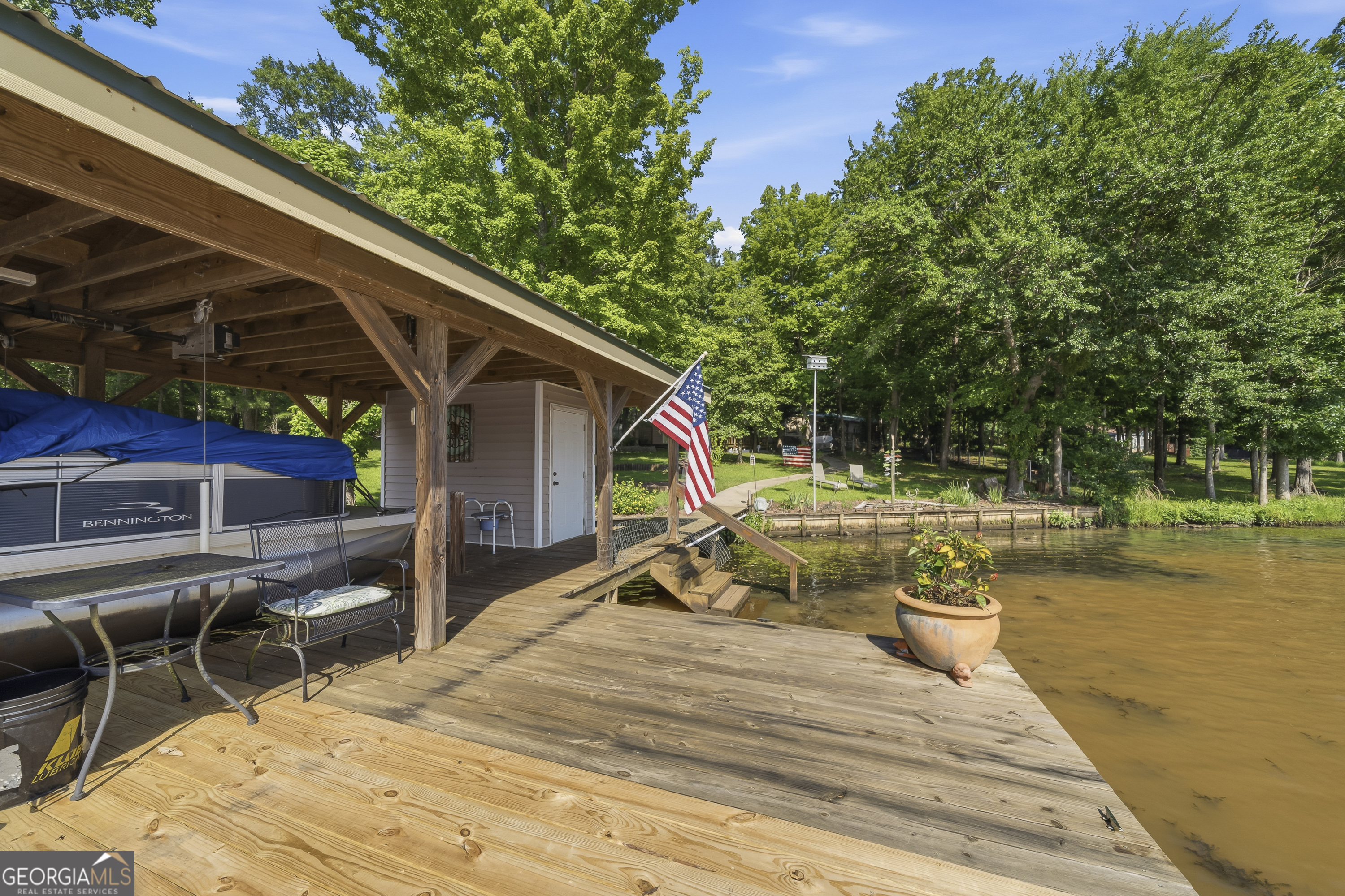 102 Allens Alley Property Photo 38