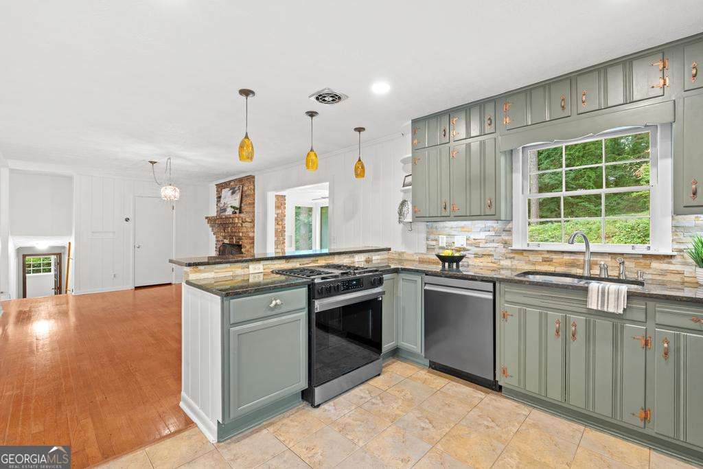 2335 Tilson Circle Property Photo 14