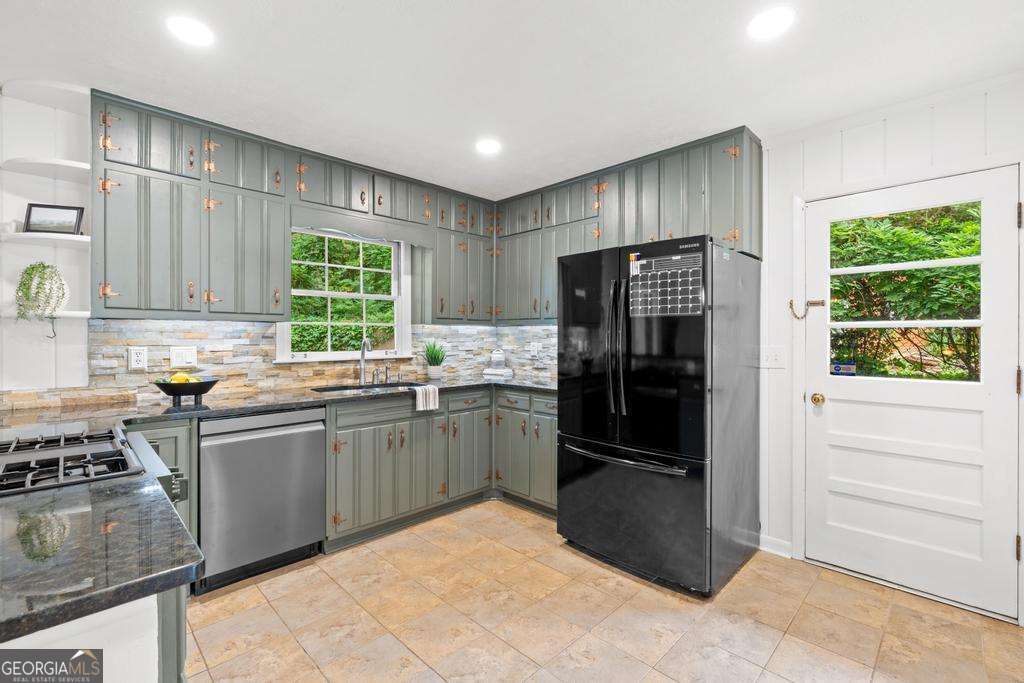 2335 Tilson Circle Property Photo 17