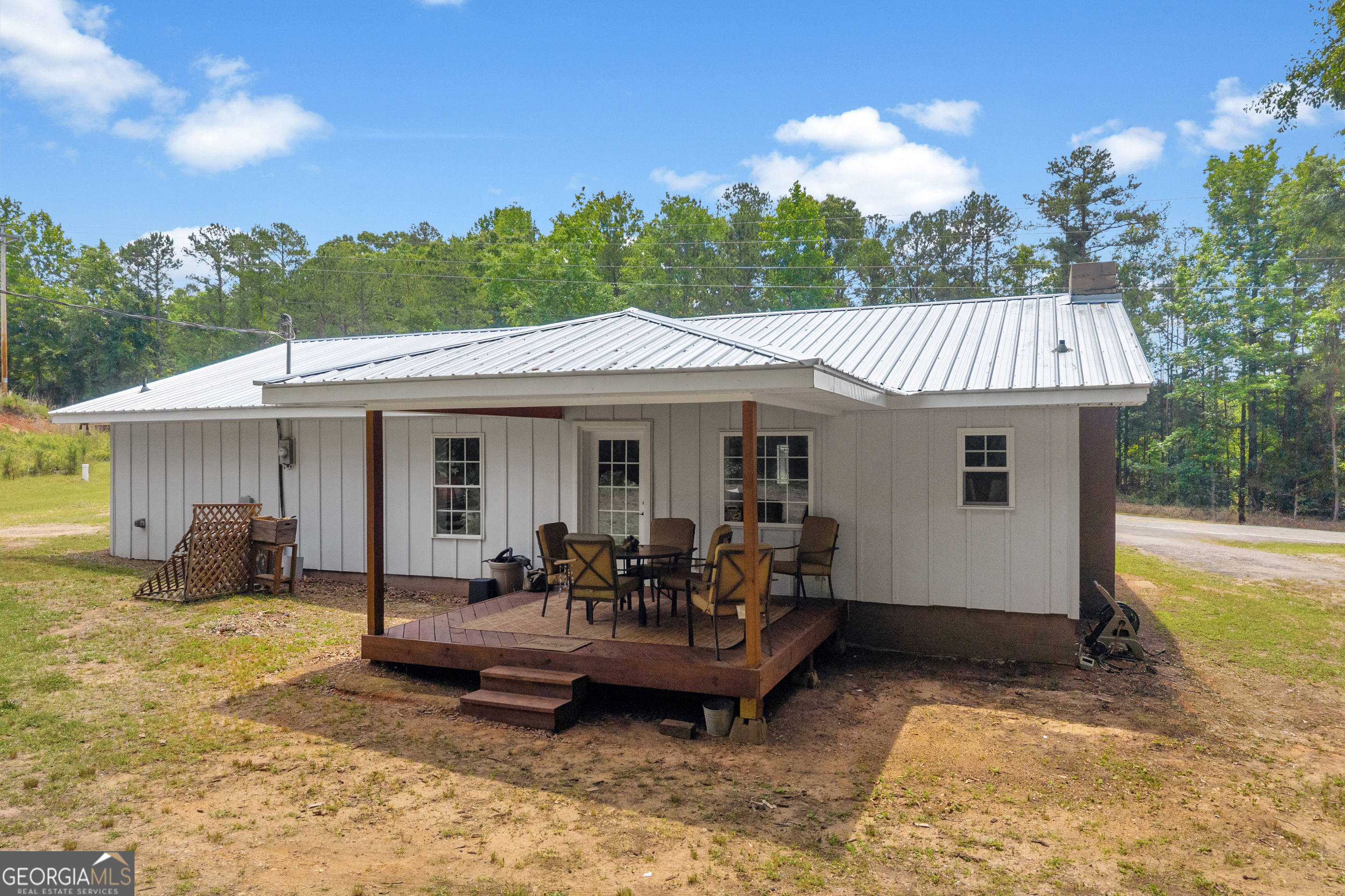 3030 Smith Mcgee Road Property Photo 2