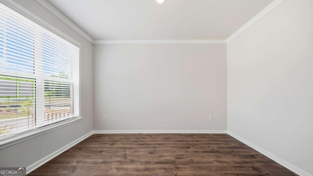 498 Beachview Road Property Photo 4
