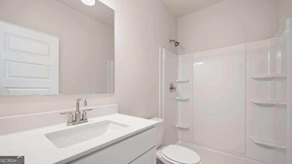 498 Beachview Road Property Photo 8