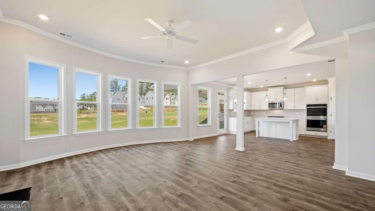 498 Beachview Road Property Photo 9