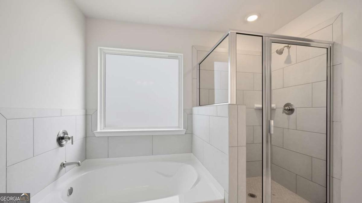 498 Beachview Road Property Photo 32