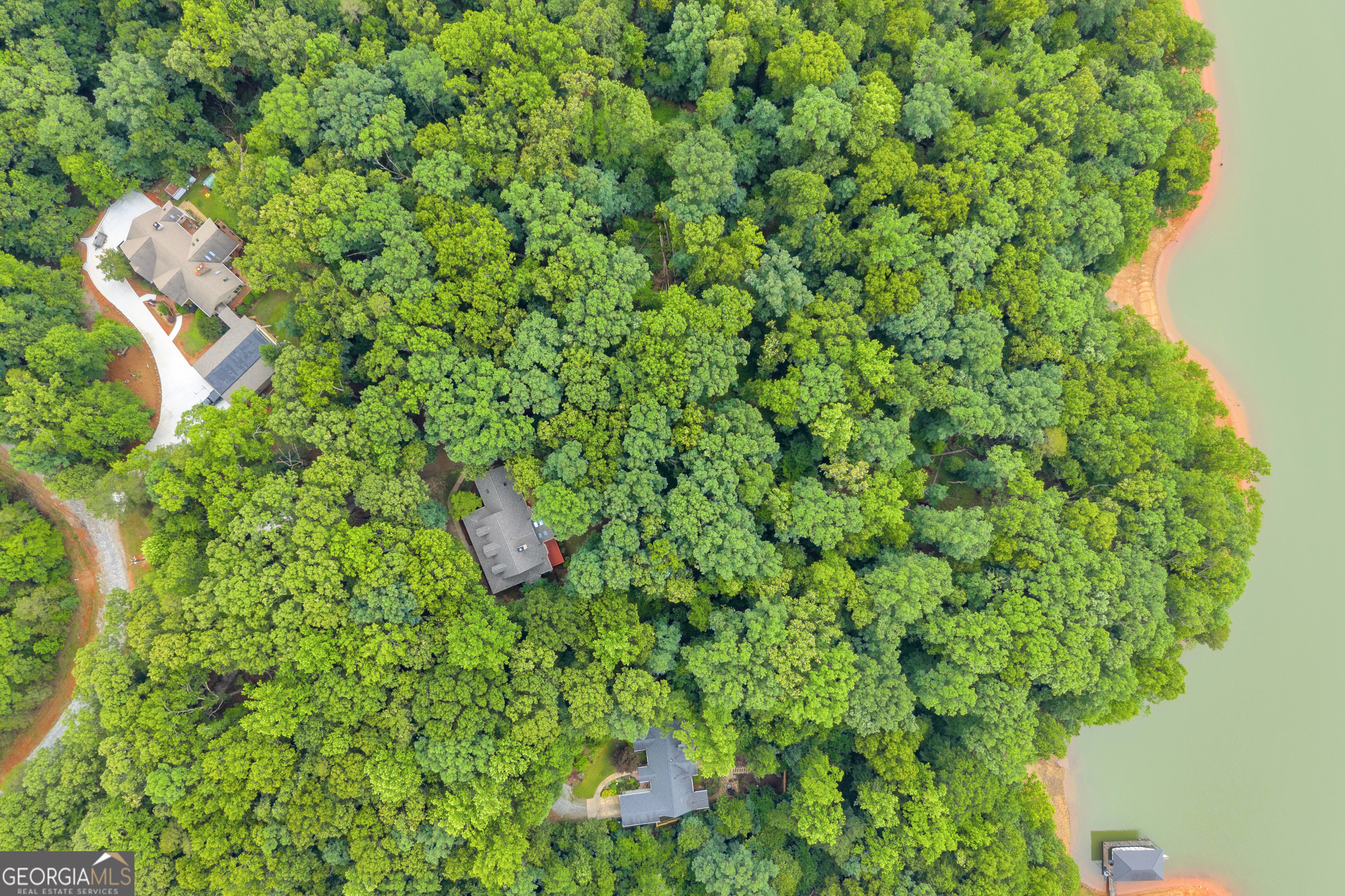 242 Pristine Cove Property Photo 9