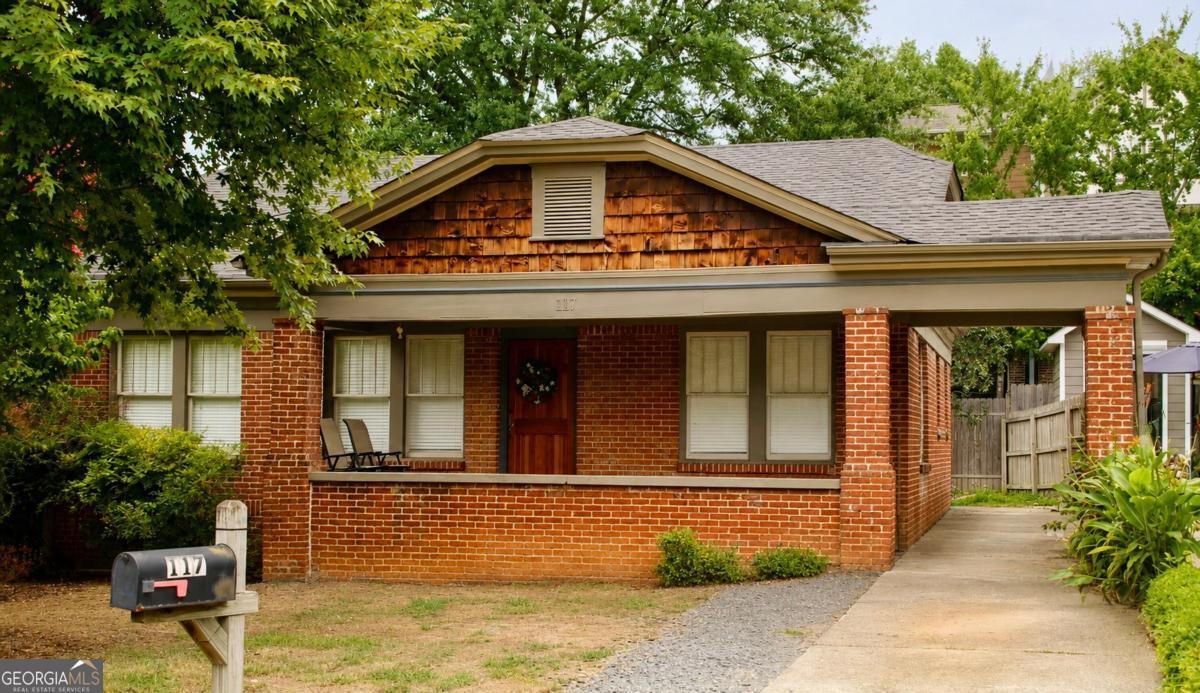 117 4th Avenue Property Photo 1