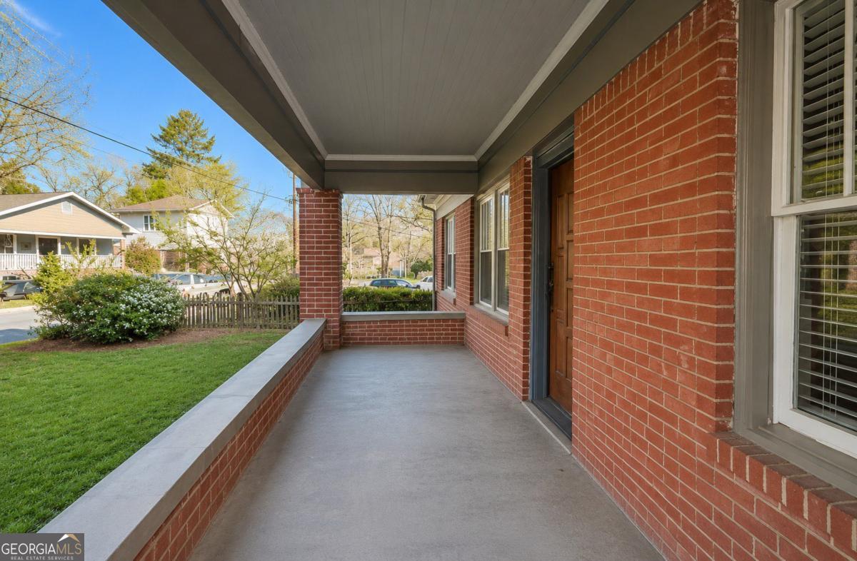 117 4th Avenue Property Photo 11