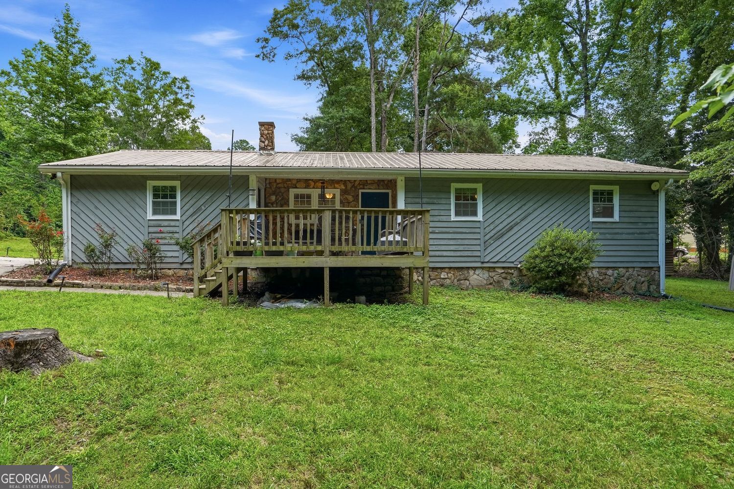 40 Oak Hill Drive Property Photo 1