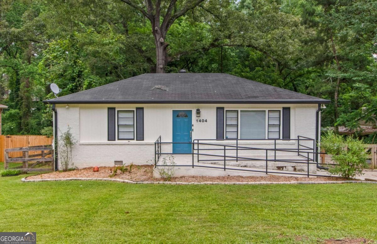 1404 Cobb Branch Drive Property Photo 1