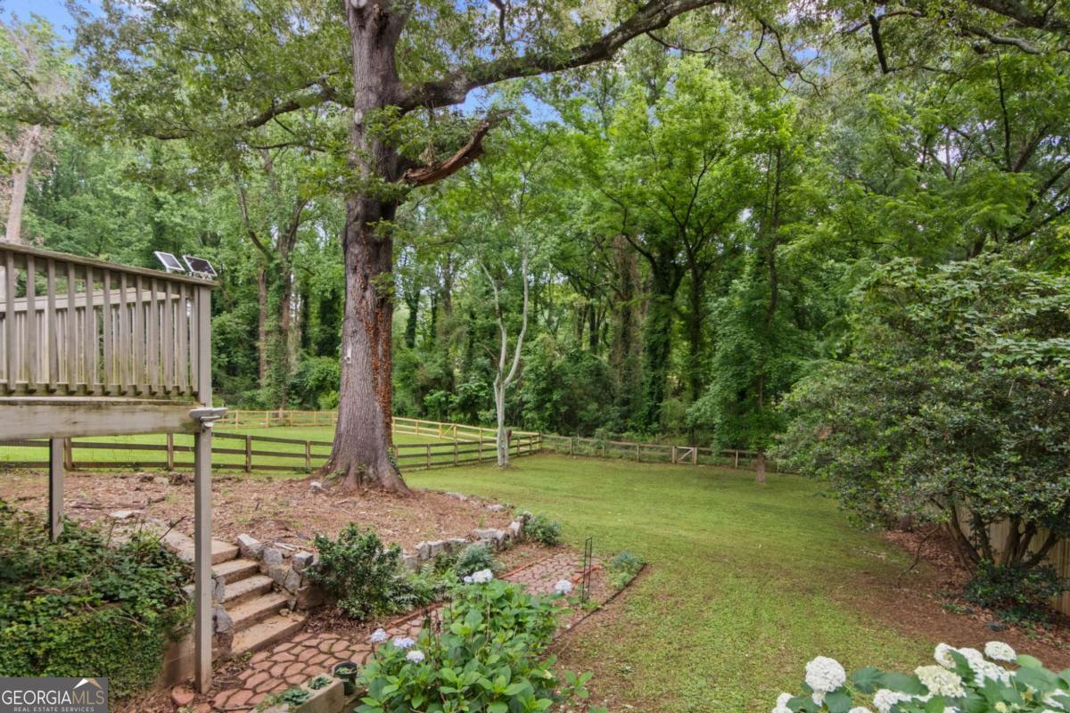 1404 Cobb Branch Drive Property Photo 4
