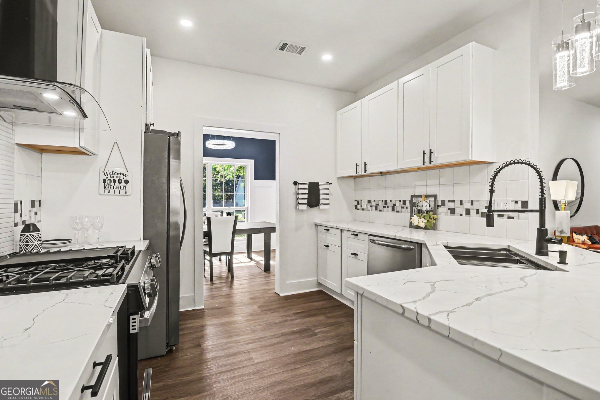 5259 Leecroft Drive Property Photo 11