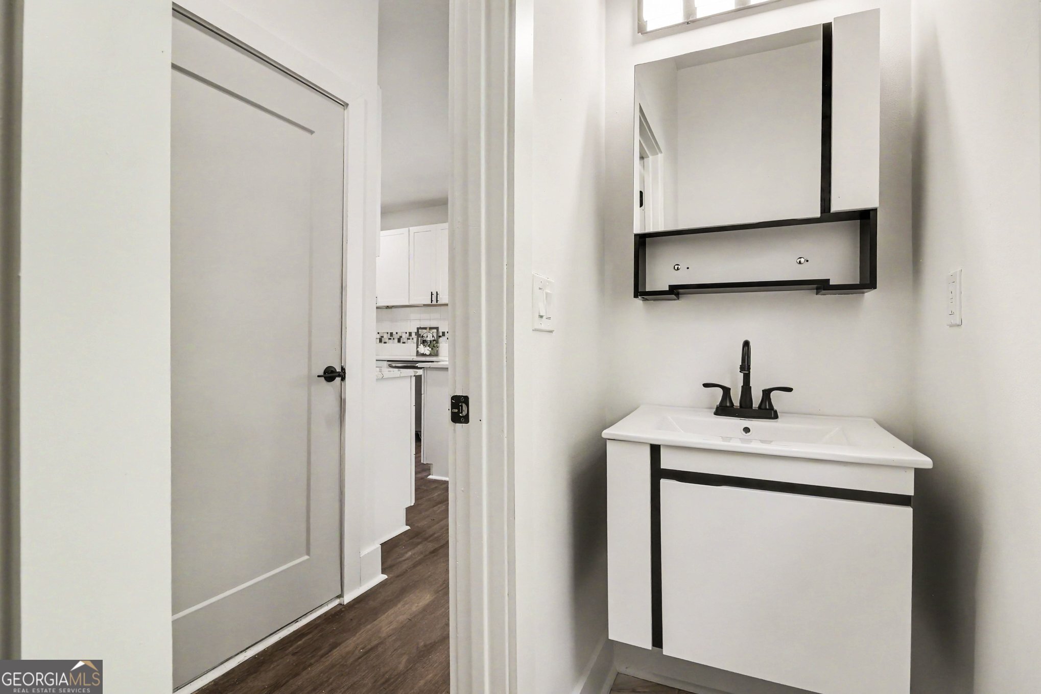 5259 Leecroft Drive Property Photo 14
