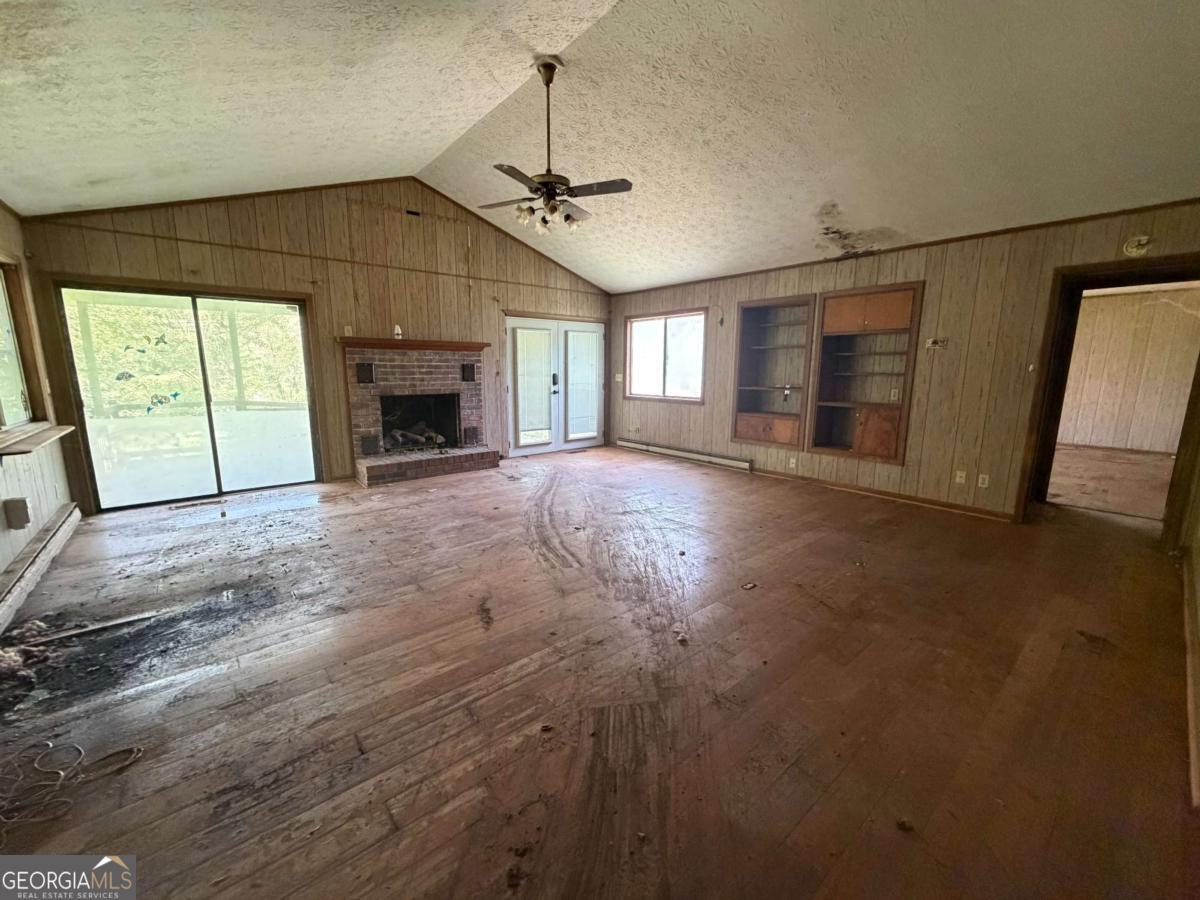 738 Hiawassee Estates Property Photo 3