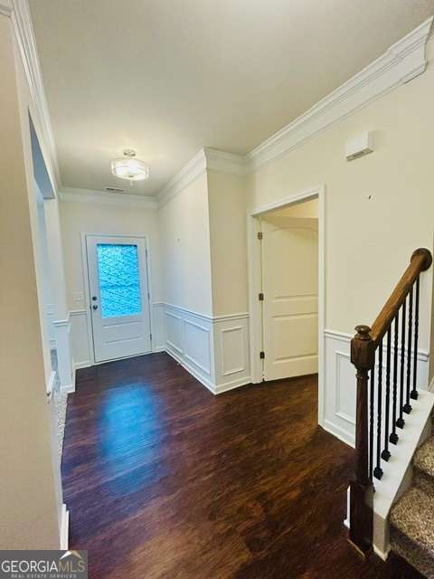 294 Orange Circle Property Photo 4