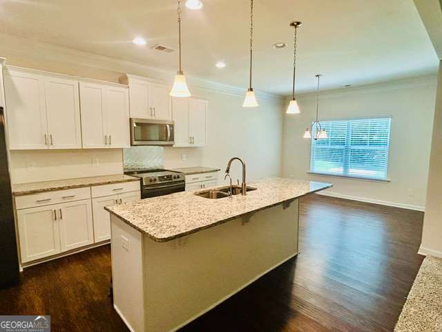 294 Orange Circle Property Photo 8