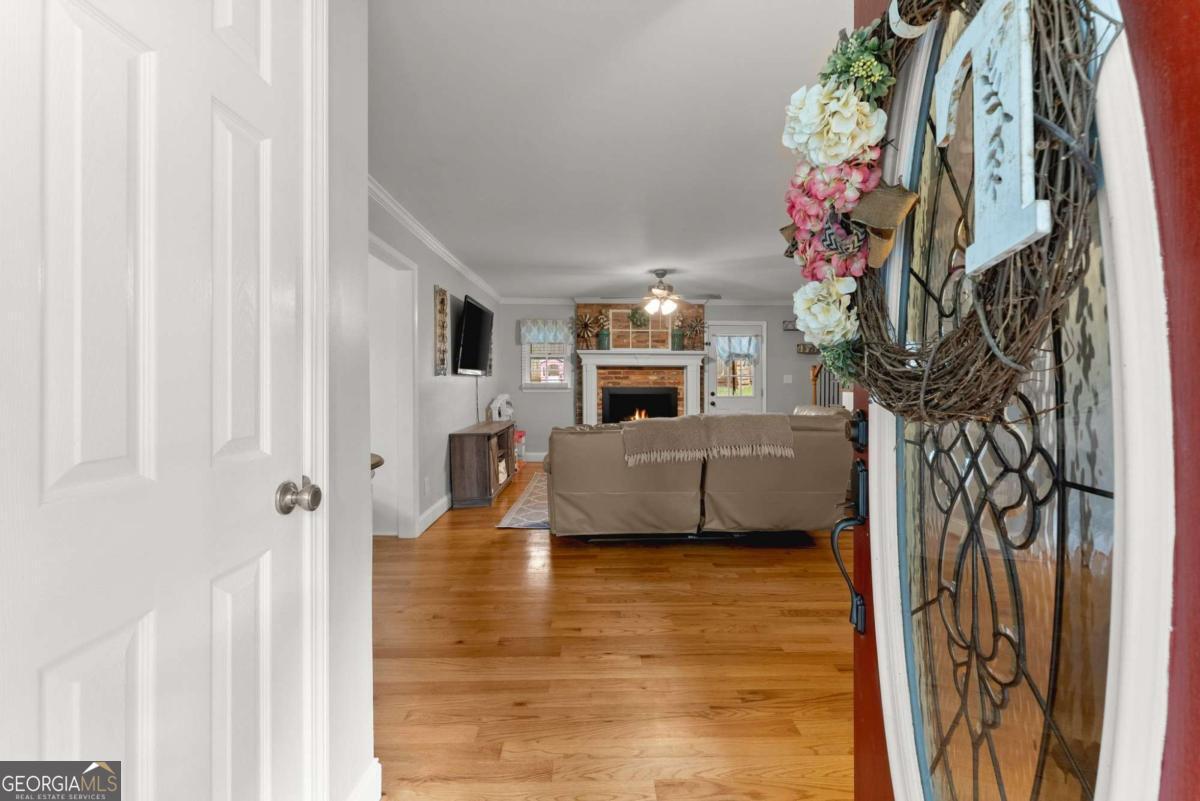 4002 Sundown Drive Property Photo 10