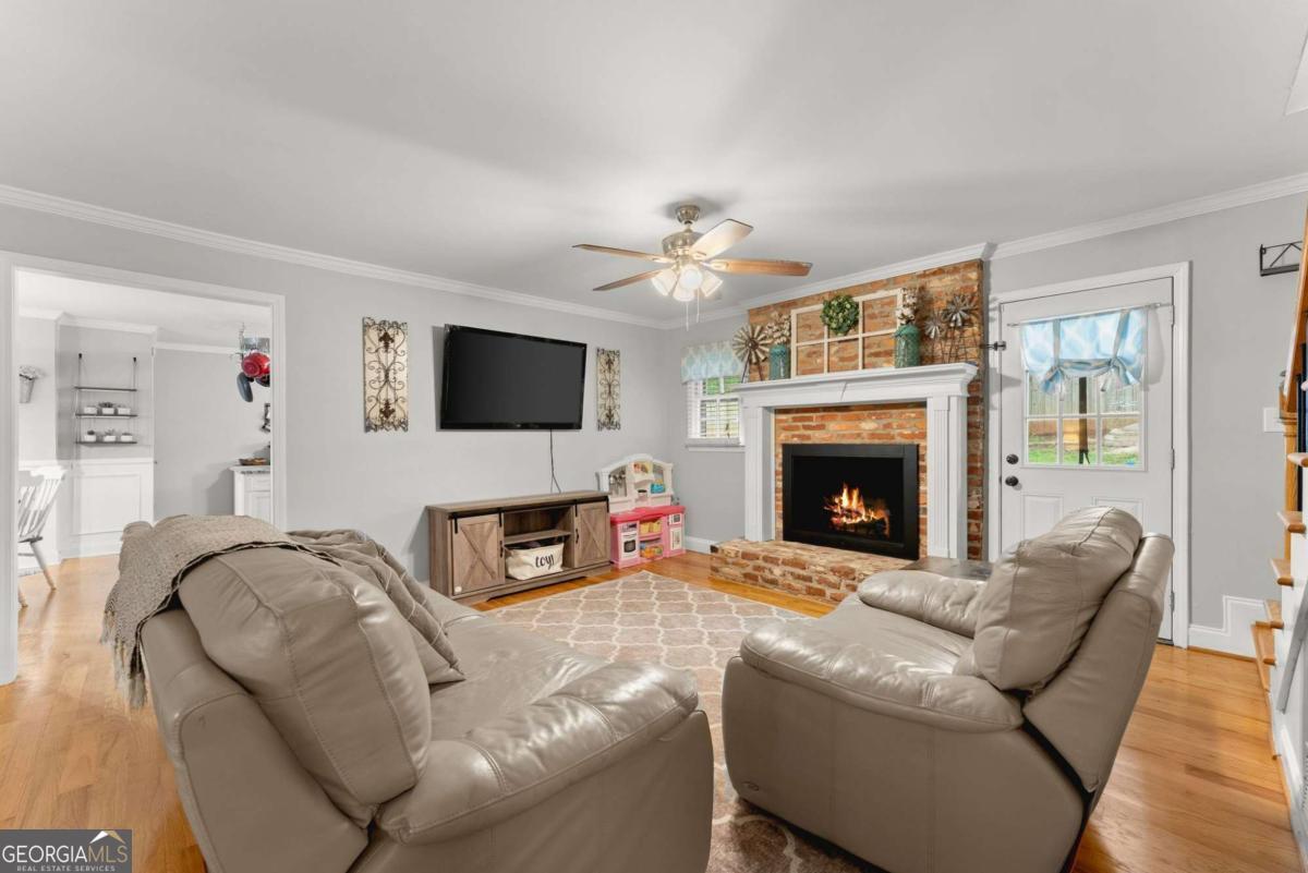4002 Sundown Drive Property Photo 13