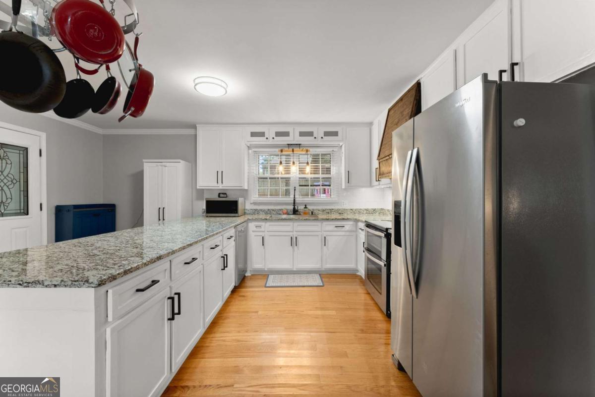 4002 Sundown Drive Property Photo 15