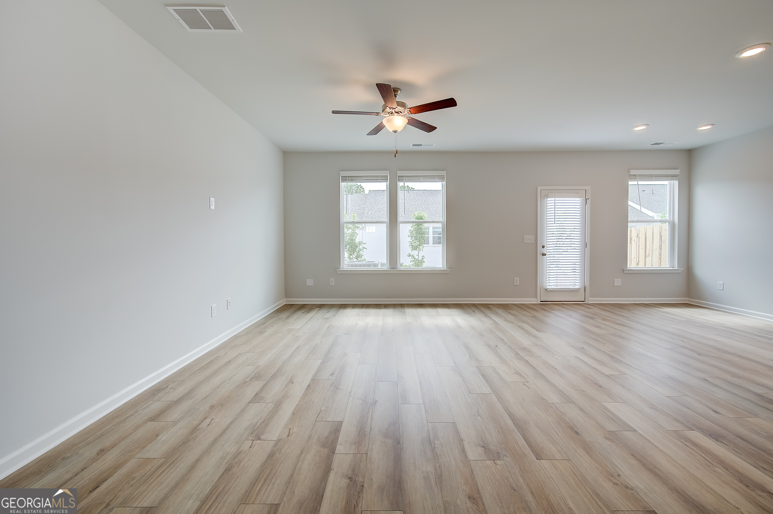 272 Sanctuary Drive Property Photo 14