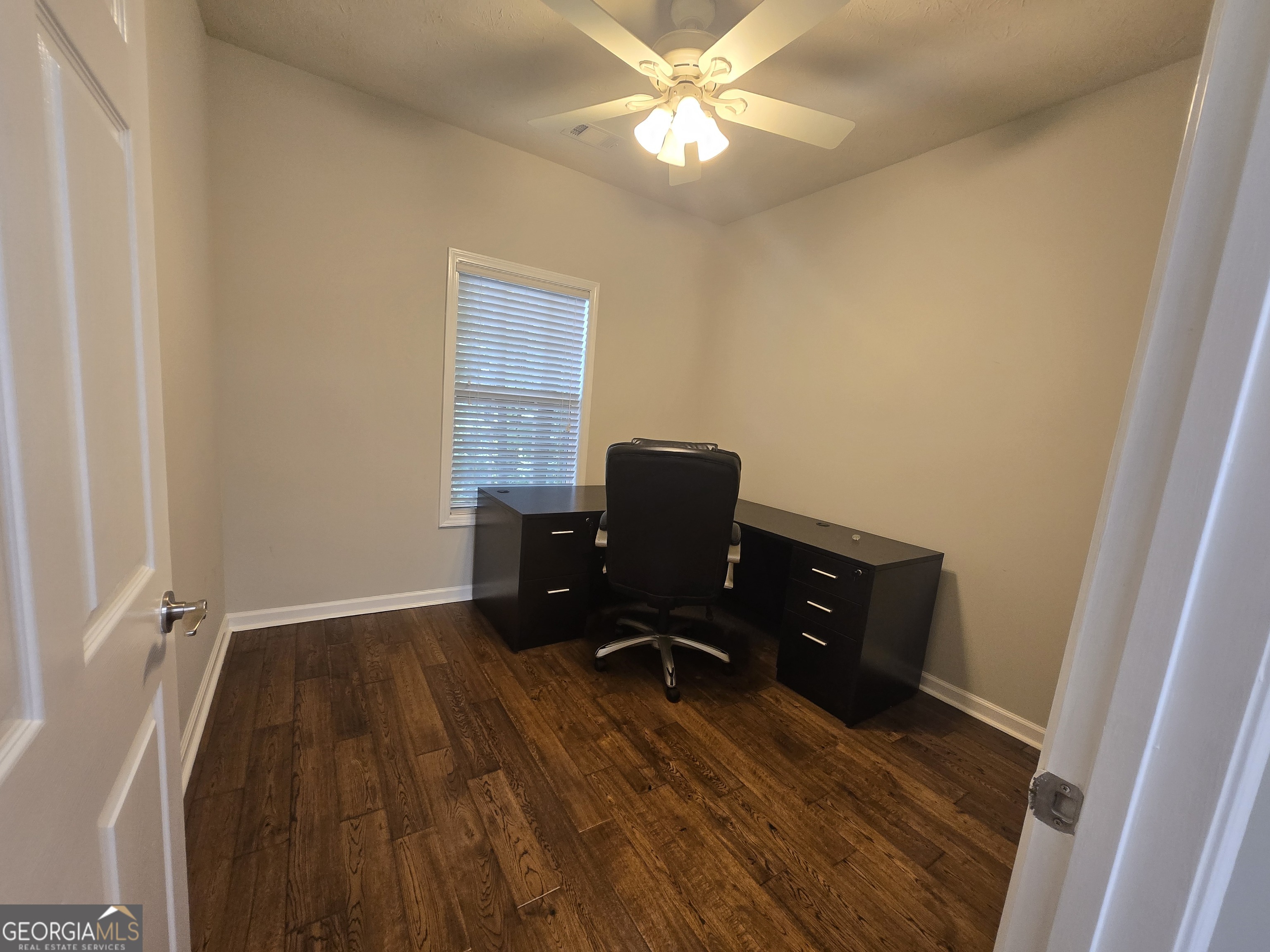 140 Howard Lane Property Photo 11