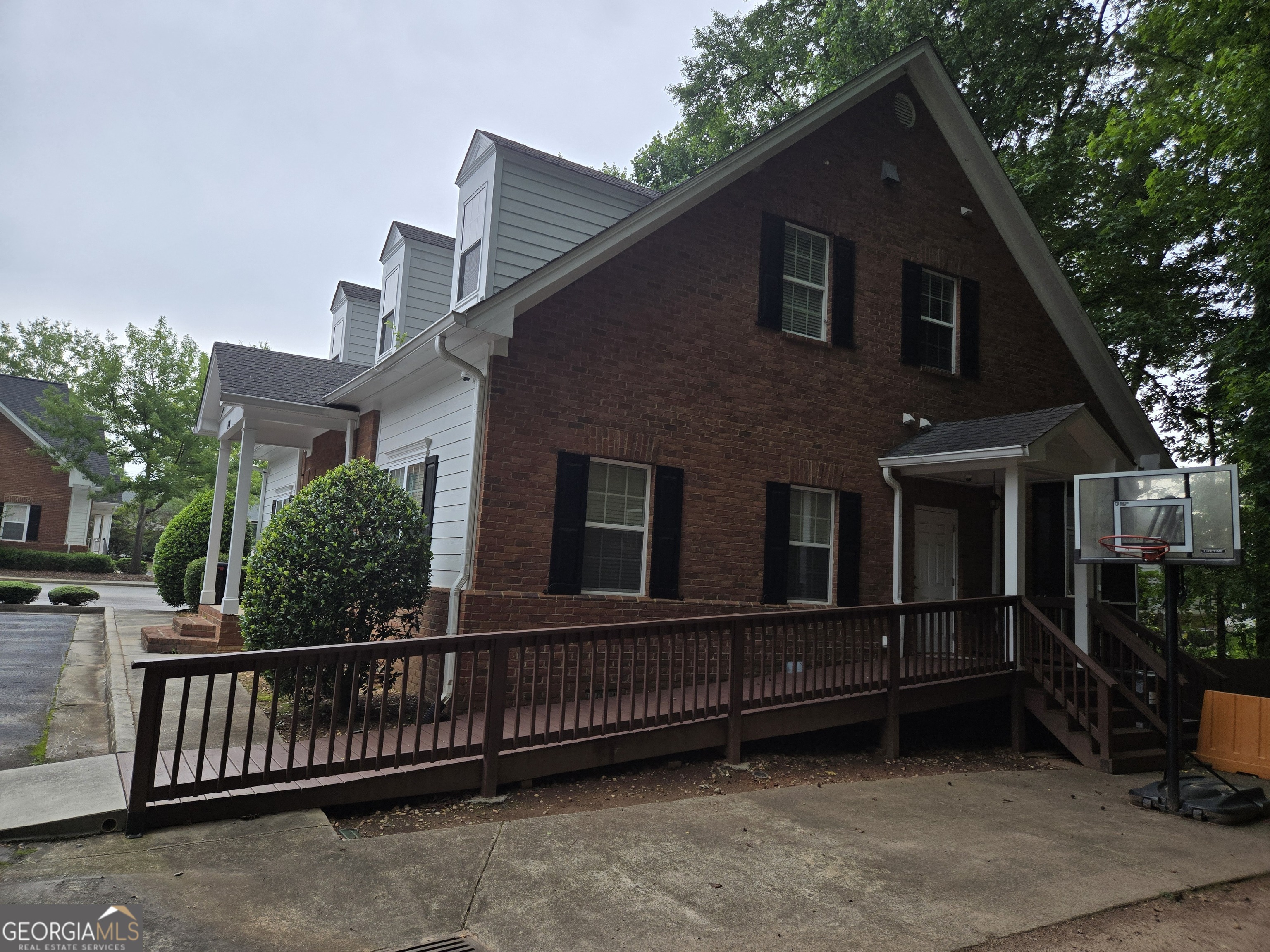 140 Howard Lane Property Photo 15
