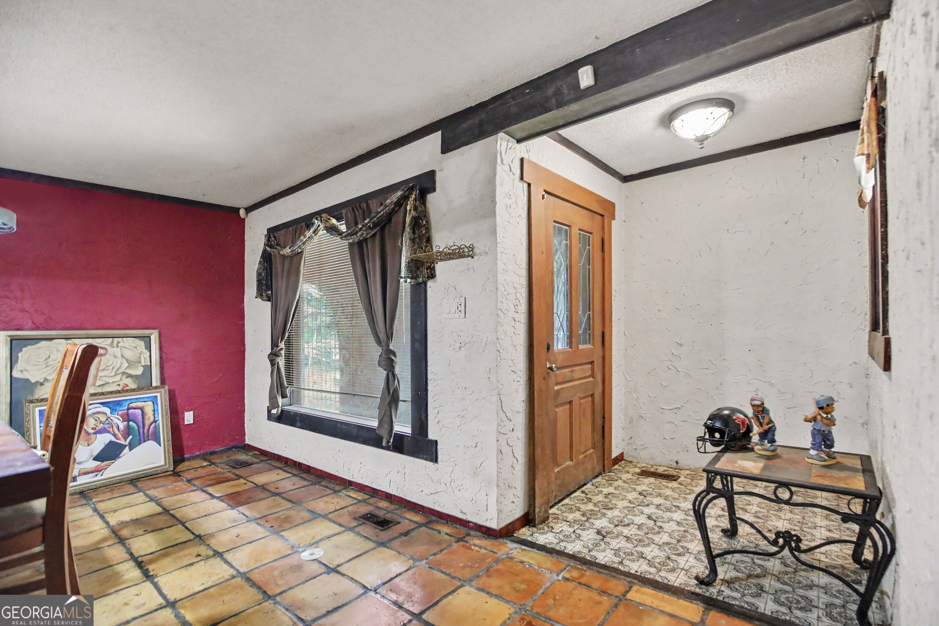 6130 Tennis Circle Property Photo 3