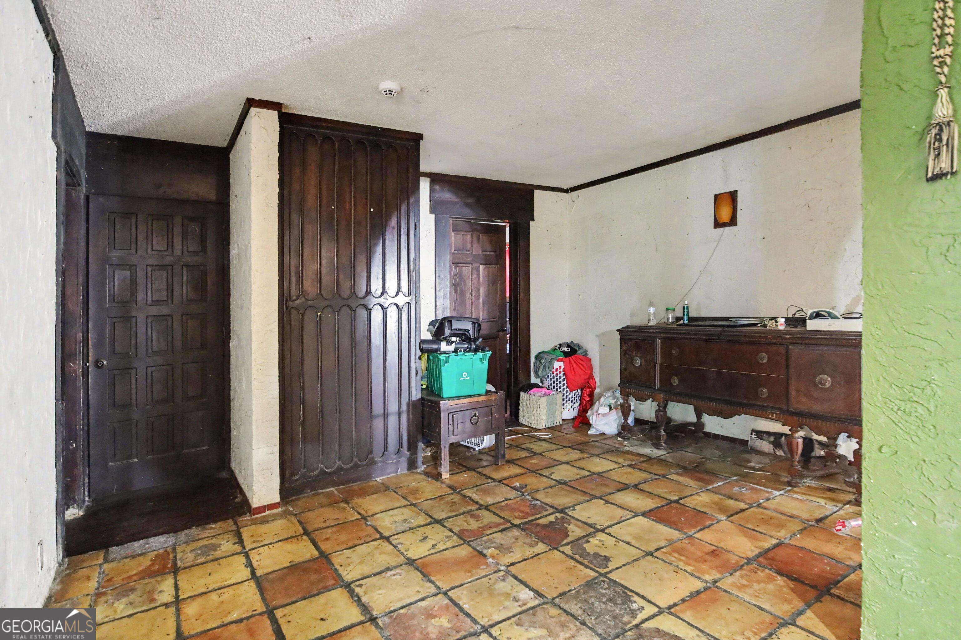 6130 Tennis Circle Property Photo 16