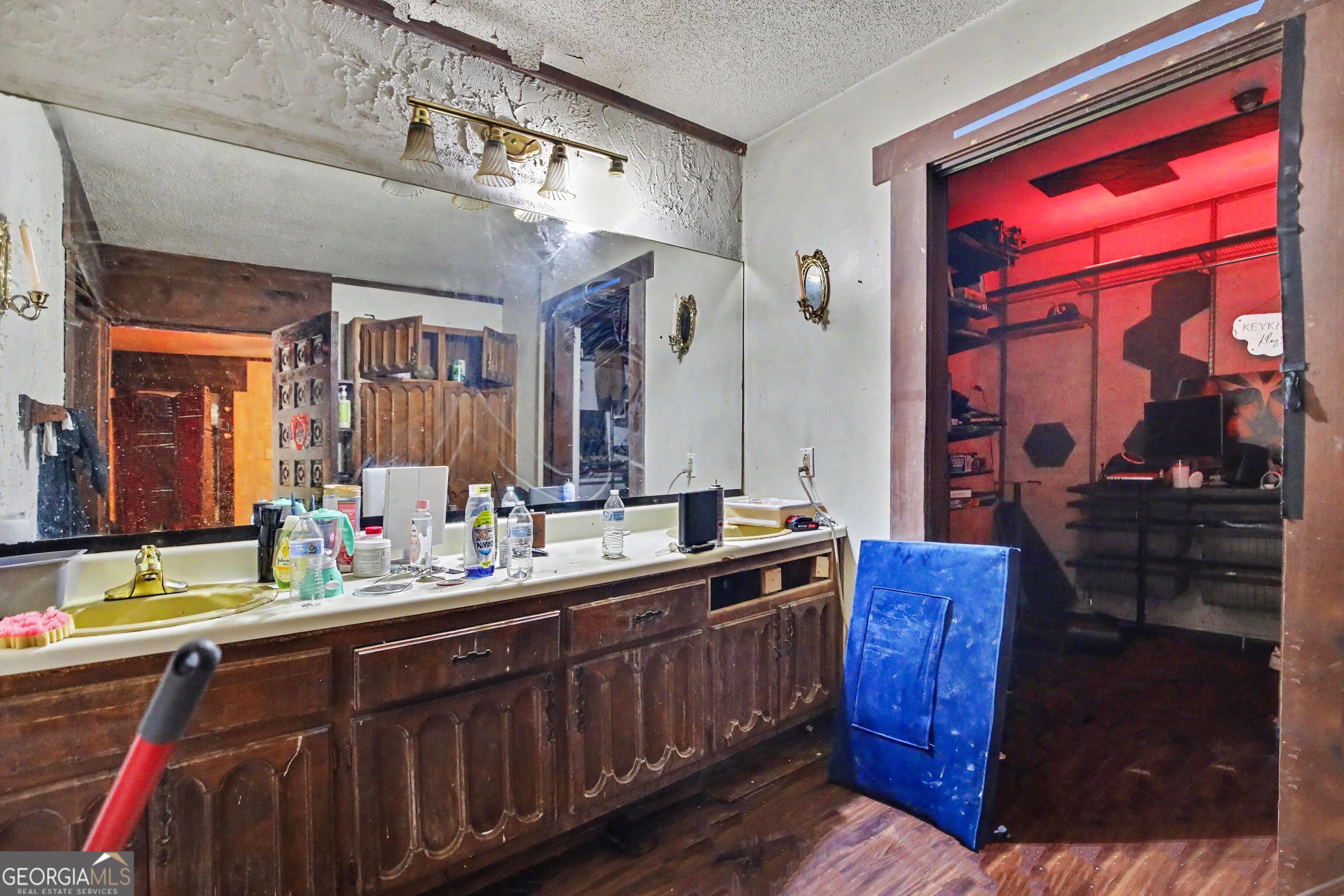 6130 Tennis Circle Property Photo 22