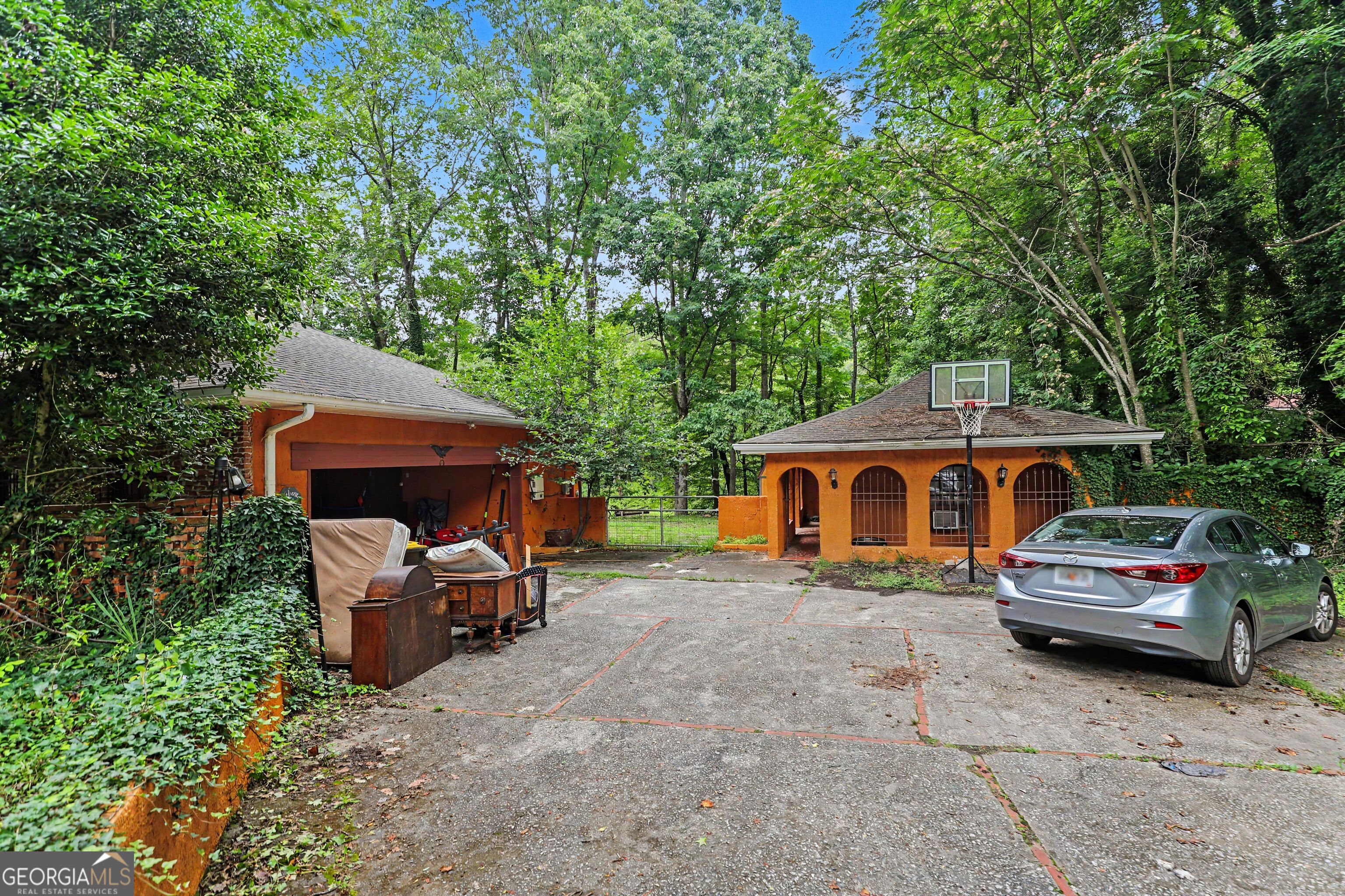 6130 Tennis Circle Property Photo 27