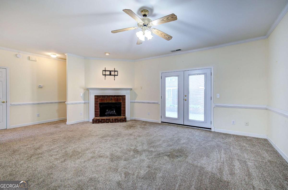 214 Manor Way Property Photo 10