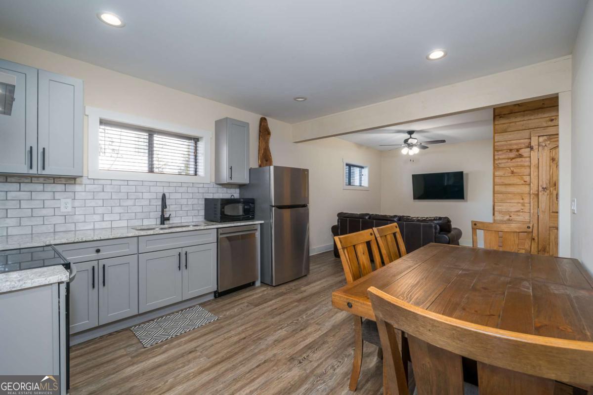 122 Acadia Drive Property Photo 42