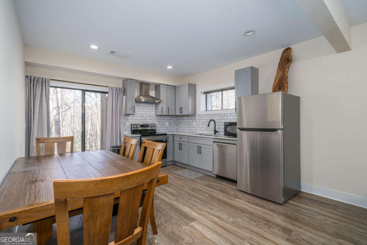 122 Acadia Drive Property Photo 43