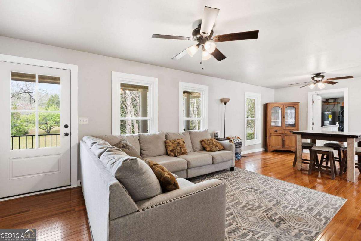 251 Fields Landing Drive Property Photo 3