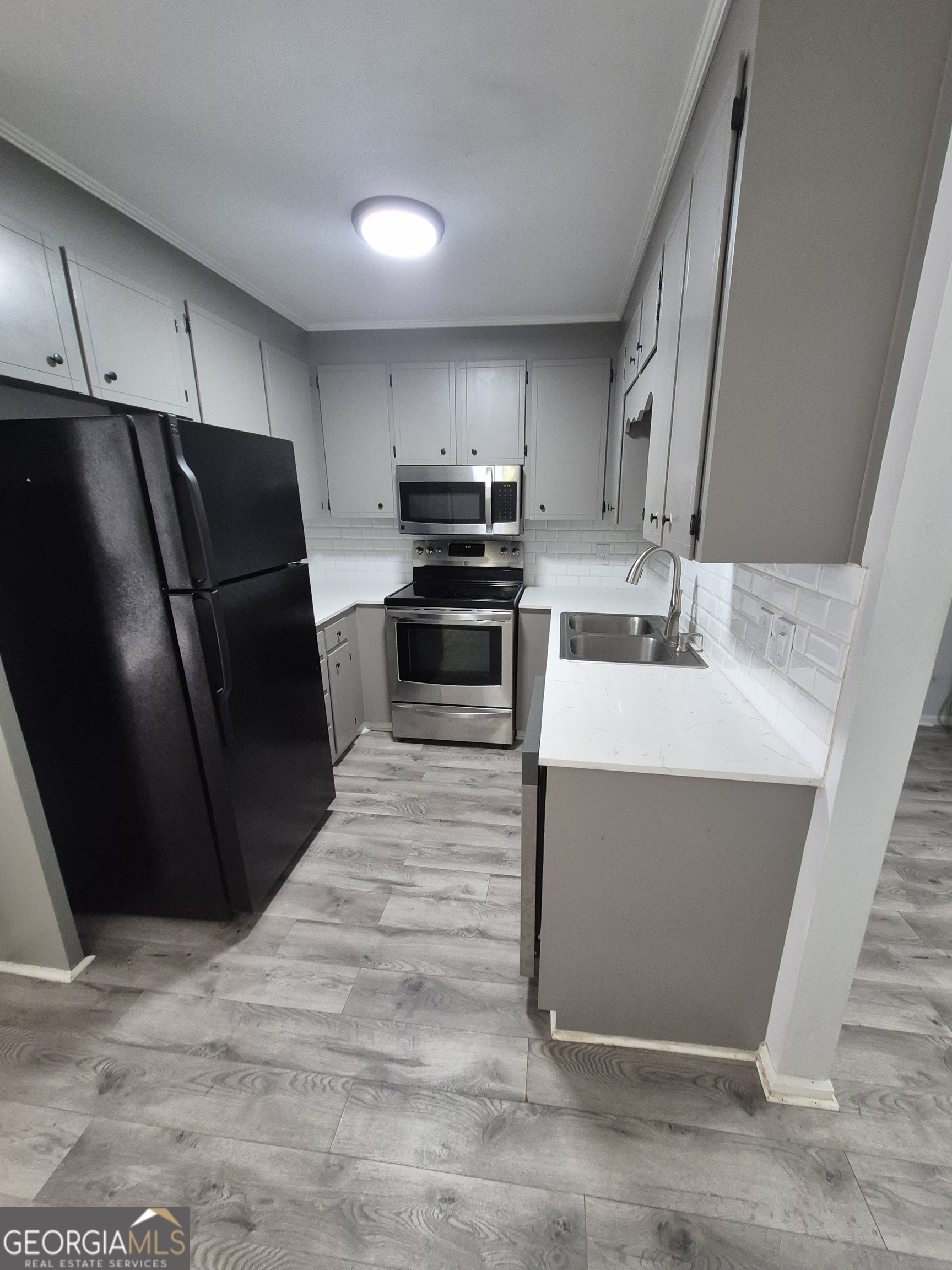 170 Springdale Court Property Photo 4